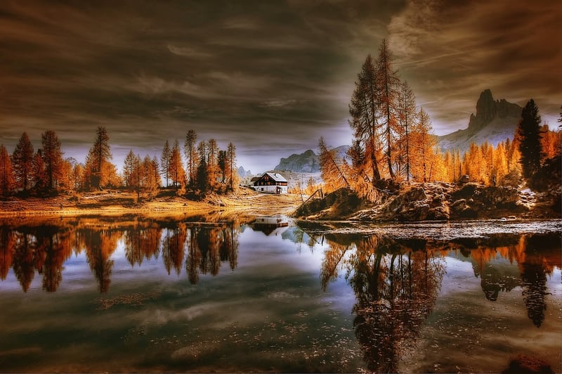 Secluded Cabin by the Lake